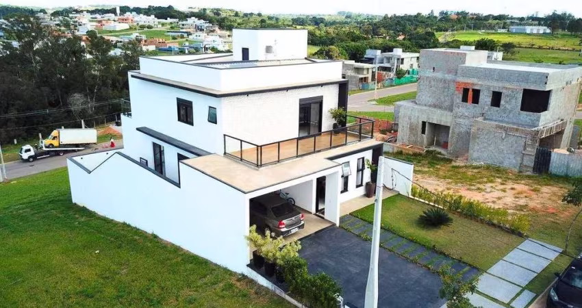 Casa de 3 andares à venda no Condomínio UNA, com suítes, área social incrível e com uma vista de tirar o folego.