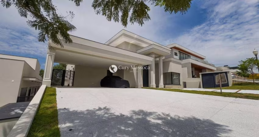 Casa neoclássica, imponente, sofisticada e com área verde em seu perimetro,  no Campos de Santo Antônio II - Itu/SP