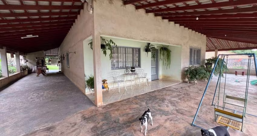 Chácara com 3 dormitórios à venda, 2500 m² por R$ 1.500.000,00 - Residencial Parque Laguna - Salto/SP