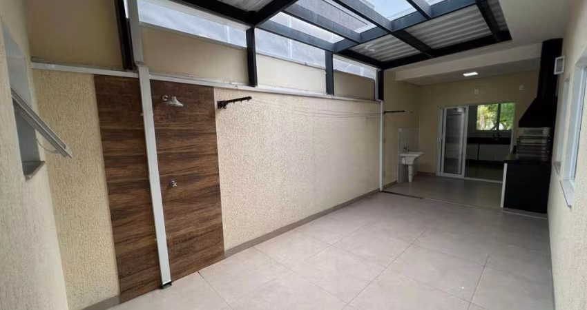 Casa com 3 dormitórios para alugar, 110 m² por R$ 5.270,00/mês - Condomínio Village Moutonnée - Salto/SP