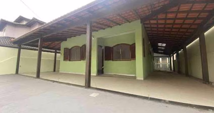 Casa com 3 dormitórios à venda, 180 m² por R$ 475.000,00 - Peró - Cabo Frio/RJ