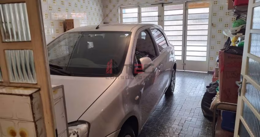 Casa à venda|Vila Nivi| 161 m² | 3 quartos | 2 suítes | 3 banheiros | 2 vagas de garagem