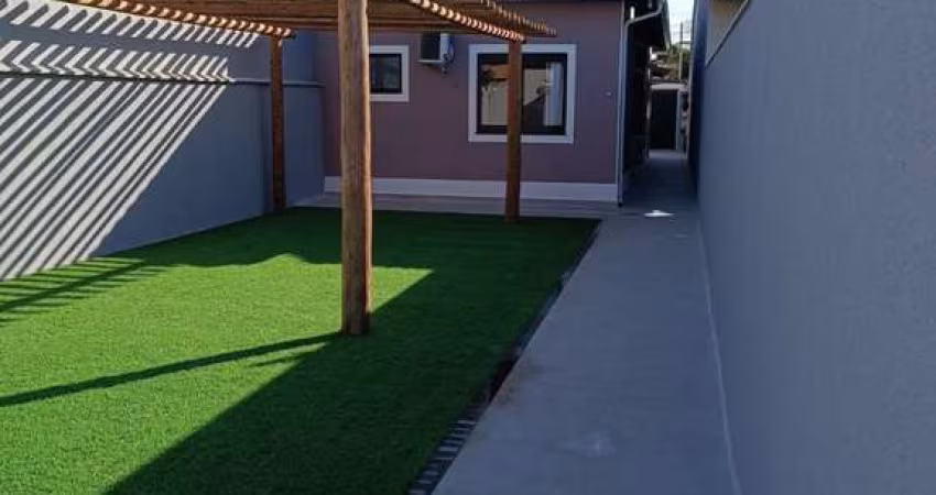 Casa com 2 quartos à venda na Rua Carlos Ribas Perdigão, Itaipuaçú, Maricá