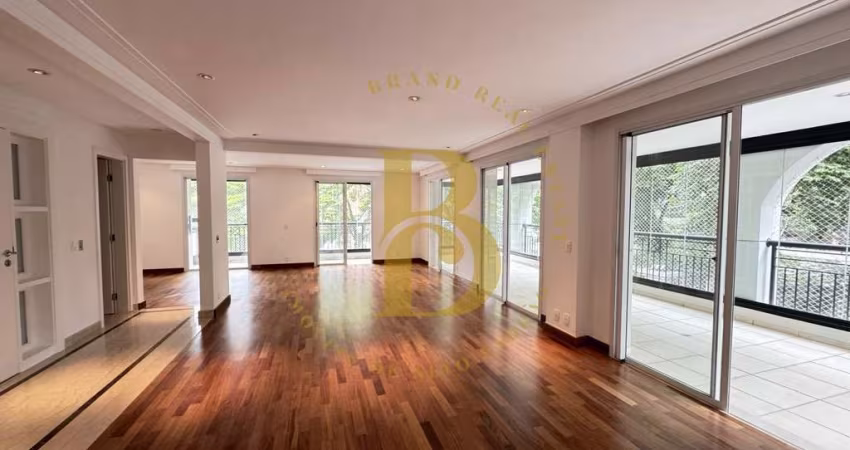 Apartamento com 250.0 m², para alugar no bairro Moema Pássaros.