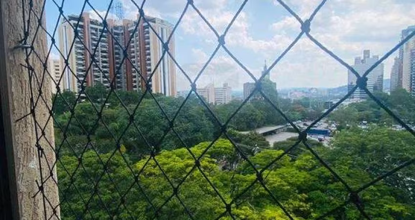 Espaçoso e a pé de tudo que a região central de Alphaville oferece - america