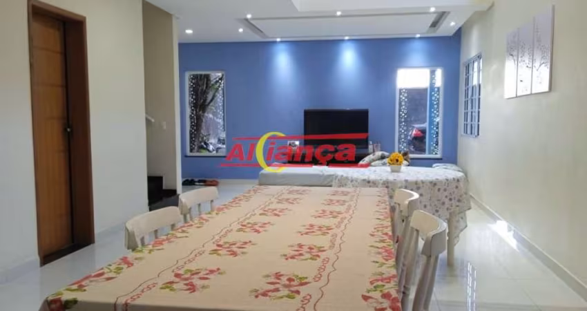 SOBRADO PARA ALUGAR COM 03 QUARTOS SENDO 01 SUÍTE E 06 VAGAS COM EDÍCULA NO FUNDO  272 m²- R$ 6.000,