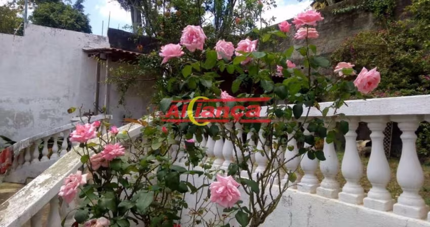CASA COM 657m² DE TERRENO COM 4 QUARTOS, 2 SUITES, 5 VAGAS, 2 SALAS, VILA ROSÁLIA, GUARULHOS, SP