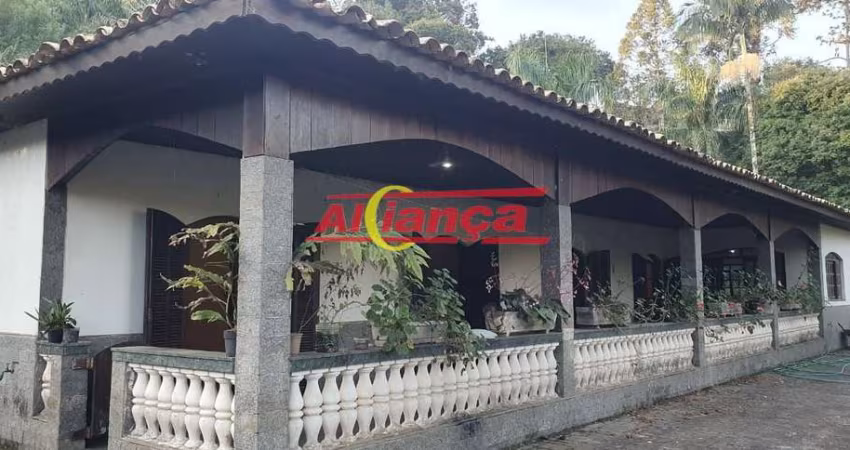 LINDA CHÁCARA C. CASA AMPLA AVARANDADA - 4 DORMS - POMAR  PROX. VIA DUTRA EM ARUJA - 7.000 M2