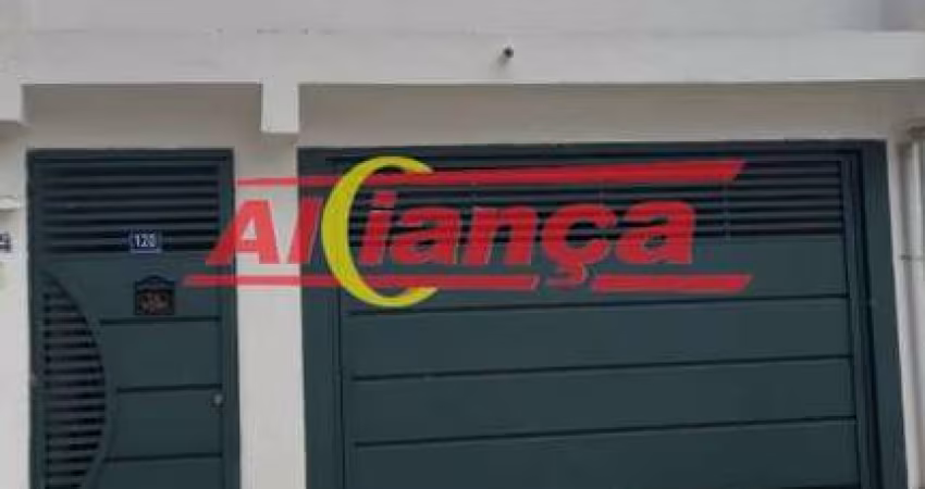 Casa com 2 dormitórios e vaga para 2 carros.