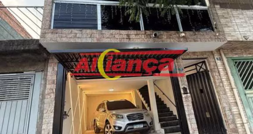 sobrado Jd. Aeródromo, com 3 dormitórios, uma suíte, 2 vagas