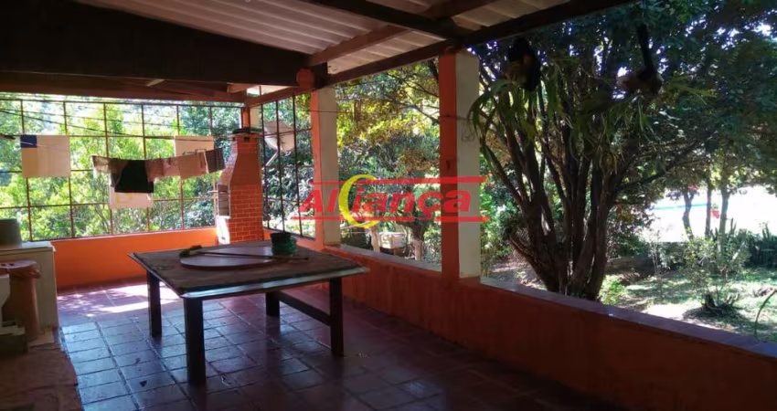 Chácara à venda em Ferraz de Vasconcelos com Mairiporã ? 2.000 m² de tranquilidade e conforto