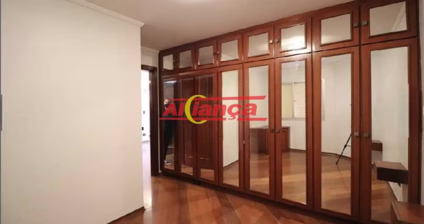OPORTUNIDADE - GOPOÚVA - COND. ASTÚRIAS - 2 DORM - 2 VAGAS -