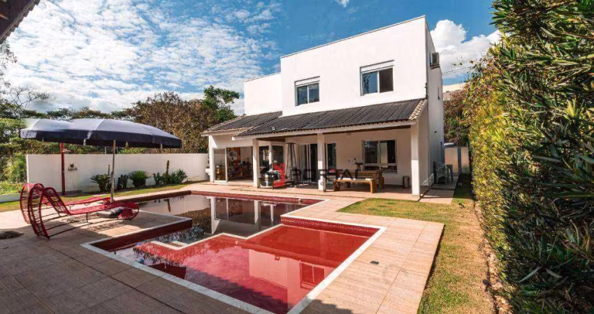 Casa com 3 quartos para alugar, 315 m² por R$ 15.135/mês - Granja Viana - Carapicuíba/SP