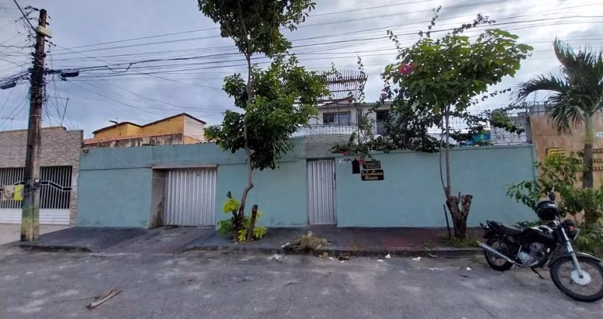 (CA2292) Uma Casa medindo 440m² localizada no Rodolfo Teófilo