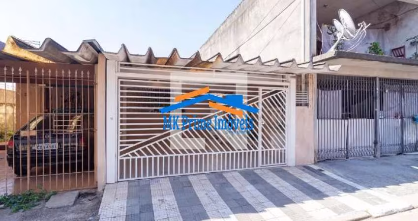 Ótima casa com 3 dormitórios e 2 vagas de garagem.