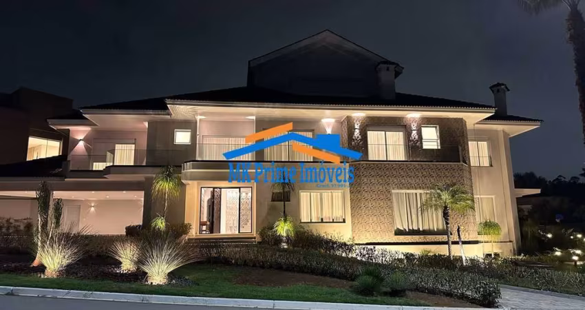 Casa em Condomínio com 5 Suítes para Locação no Tamboré 2.