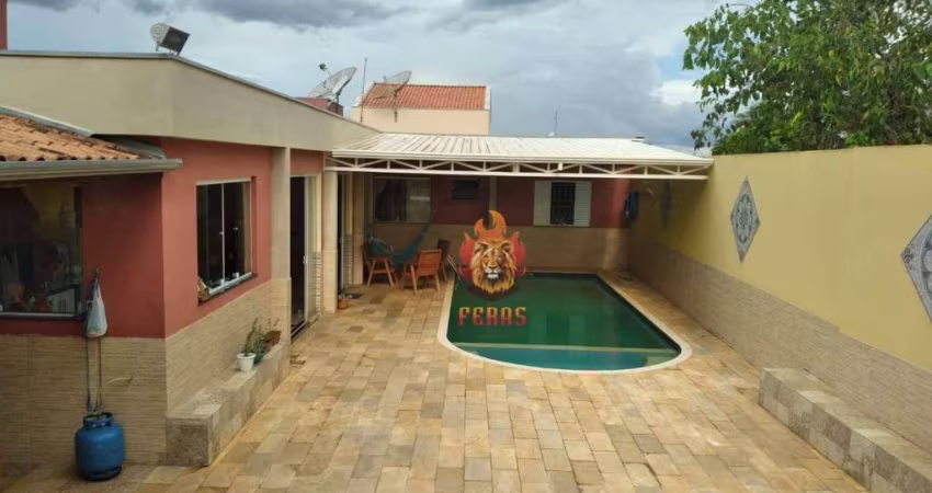 Casa com 4 dormitórios à venda, 200 m² por R$ 700.000,00 - Vila Doutor Laurindo - Tatuí/SP