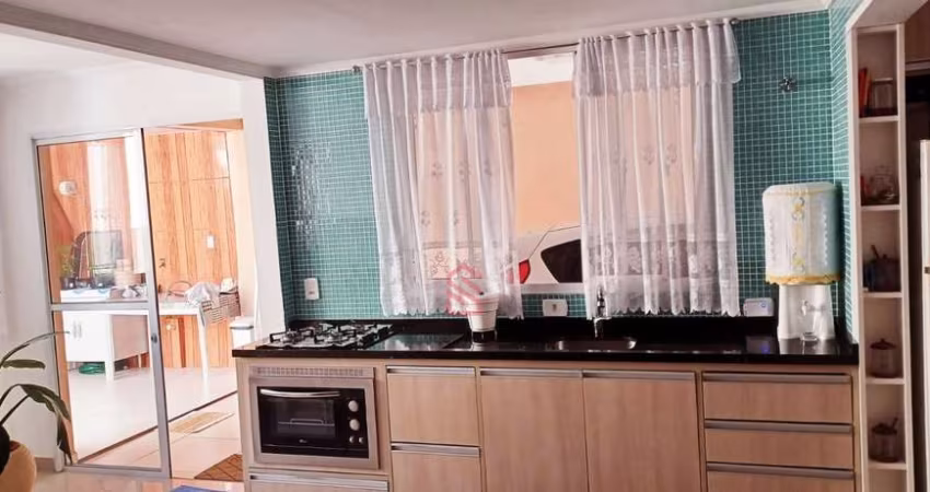 Sobrado fino acabamento no São Braz: 4 quartos, 2 suítes, 2 salas, 3 banheiros, 4 vagas - Curitiba-PR
