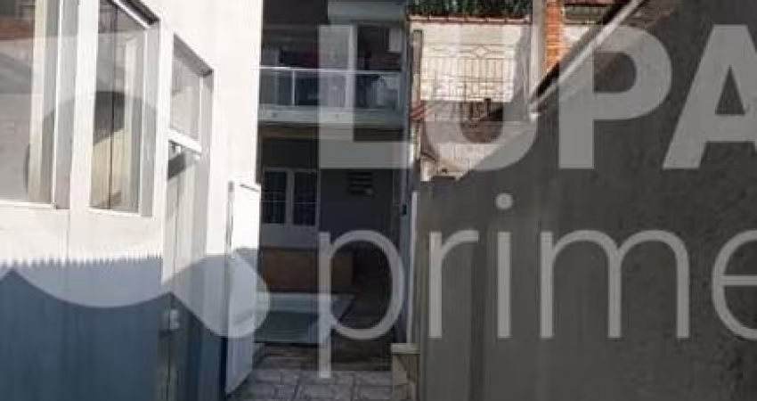 Prédio Comercial com 228 metros para locação na Água Fria