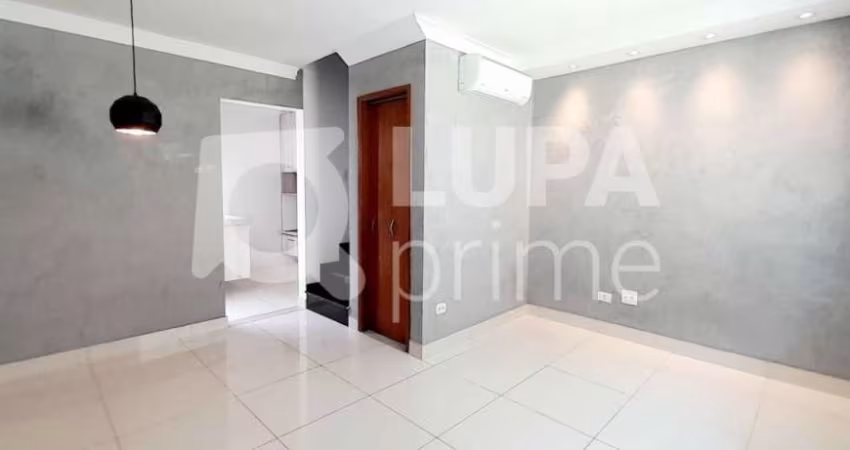 Sobrado com 2 dormitórios à venda na Vila Aurora