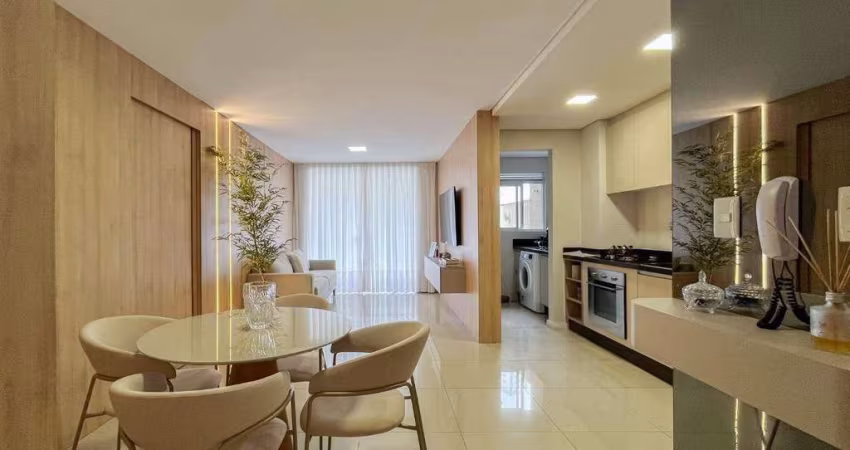 Apartamento Diferenciado mobiliado e equipado com 2 suítes no bairro Fazenda