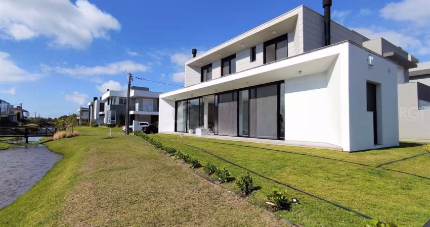 Casa em Condomínio em Centro