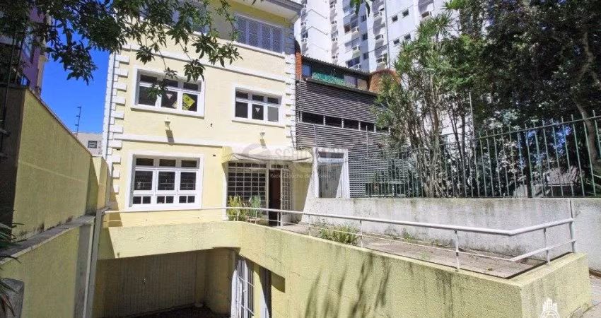 Casa para Venda - 258m², 3 dormitórios, sendo 1 suites, 3 vagas - Rio Branco