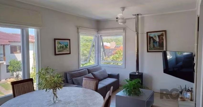 Casa de 3 dormitórios no bairro Mário Quintana