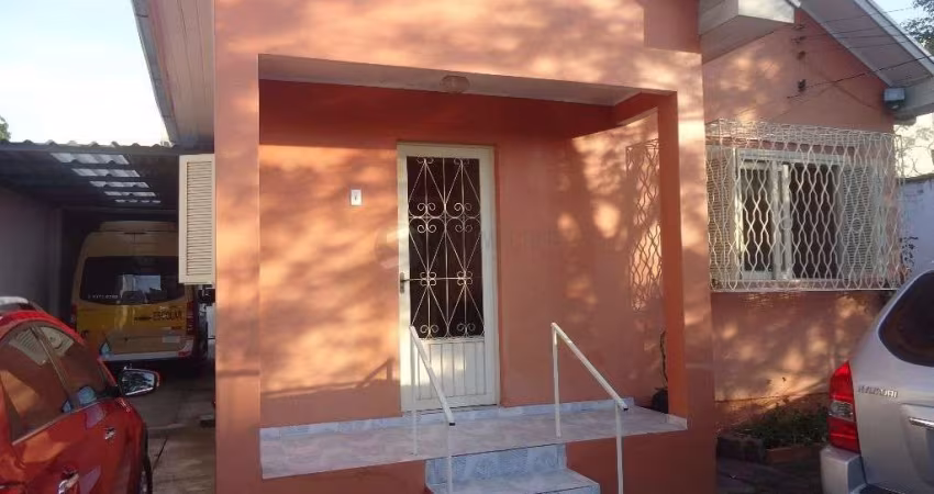 Casa para Venda - 170m², 5 dormitórios, 3 vagas - Cristo Redentor