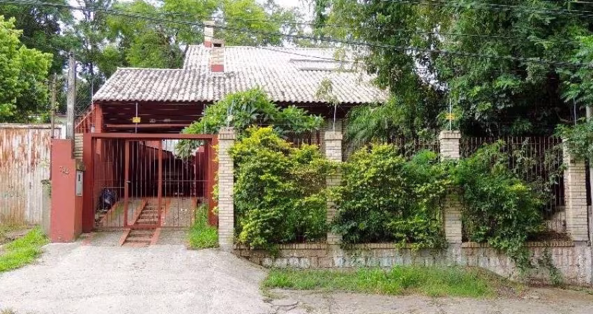 Casa para Venda com 3 dormitórios, sendo 2 suites e 3 vagas no bairro Belém Novo