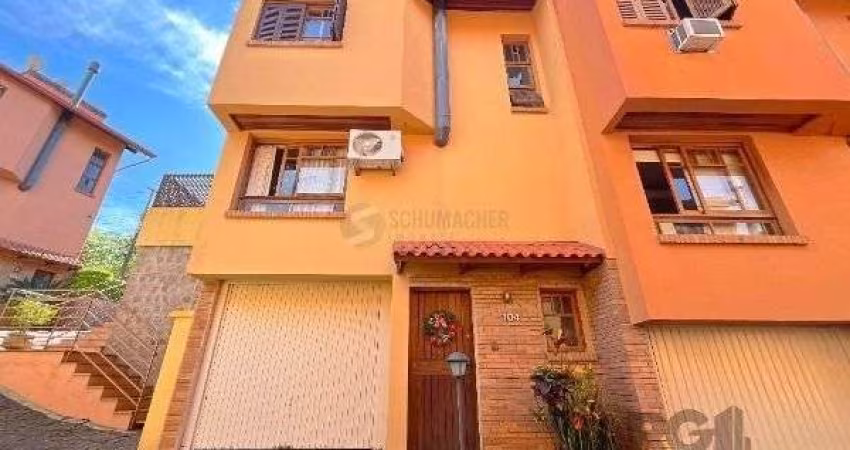 Casa Condominio em Porto Alegre, no bairro Espírito Santo, com 3 dormitório(s), e 3 banheiros, à venda.