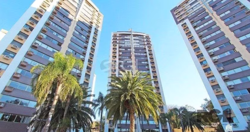 Apartamento de três dormitórios, suíte e duas vagas de garagem no bairro Higienópolis em Porto Alegre.