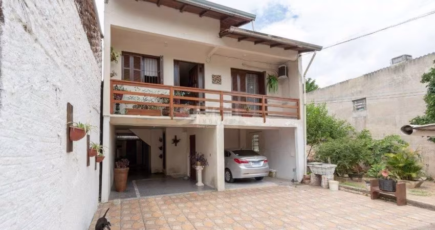 Casa para Venda - 161m², 3 dormitórios, 3 vagas - Nonoai