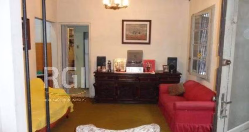 Casa para Venda - 200m², 3 dormitórios, 2 vagas - São João