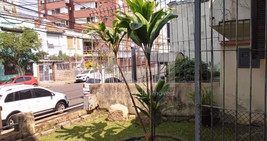 Casa para Venda - 130m², 2 dormitórios, 1 vaga - Cidade Baixa