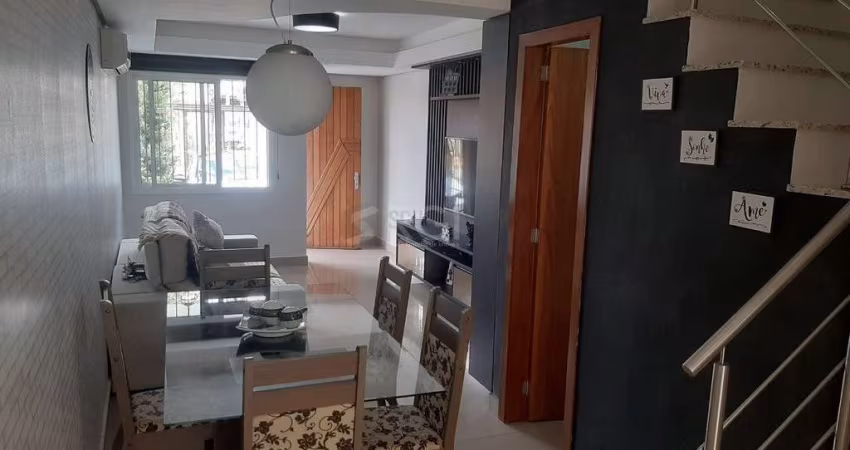 Casa com 2 quartos, 2 suítes, varanda, 1 vaga de garagem, no bairro Aberta dos Morros, Porto Alegre/RS