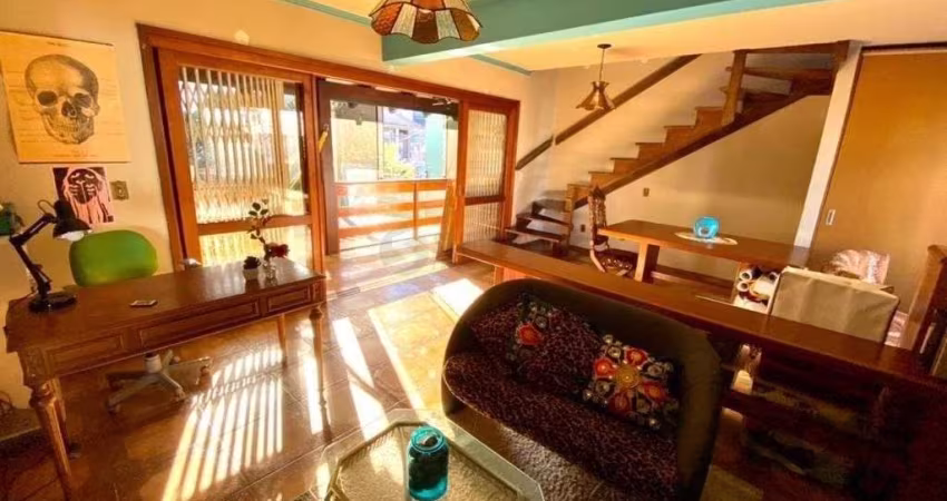 Casa para Venda - 263m², 3 dormitórios, sendo 1 suites, 3 vagas - Higienópolis