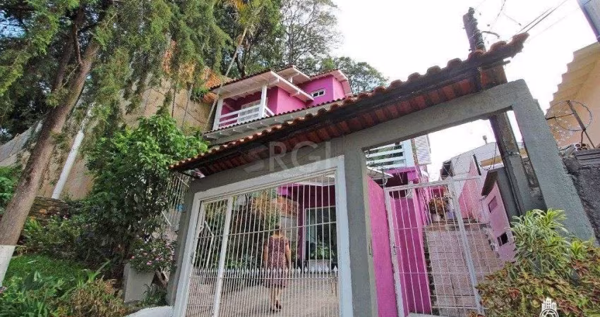 Casa para Venda - 160m², 3 dormitórios, sendo 1 suites, 3 vagas - Nonoai