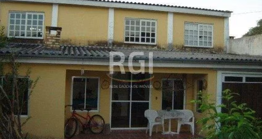 Casa para Venda - 150m², 4 dormitórios, sendo 2 suites, 6 vagas - Imperial Parque