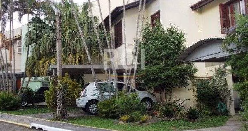 Casa Condominio para Venda - 220m², 3 dormitórios, sendo 1 suites, 4 vagas - Hípica