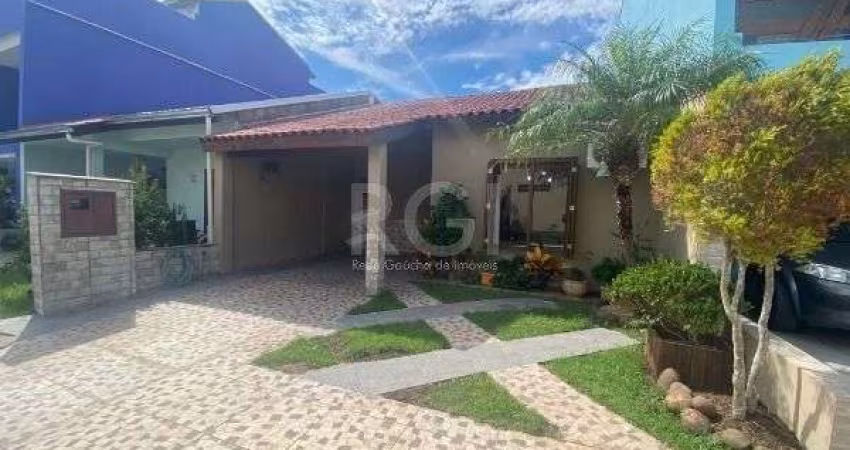Casa Condominio para Venda - 90m², 2 dormitórios, 3 vagas - Guarujá