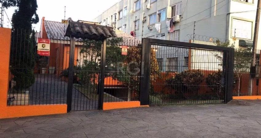 casa - 3 dorm - 4 vagas - 240,00 m² - Glória