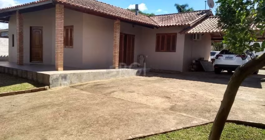 Casa para Venda - 250m², 2 dormitórios, 4 vagas - Lageado