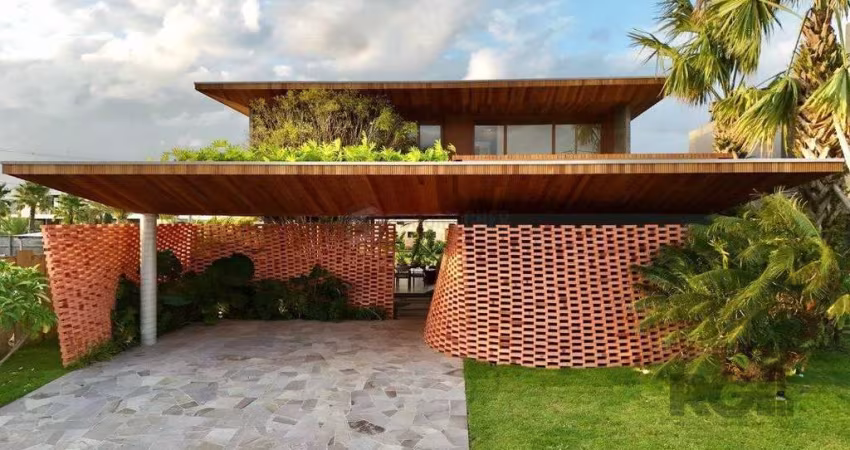 Casa em Condomínio em Marina