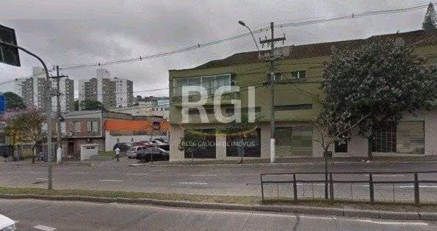 Loja para Venda - 76m², 0 dormitórios, Teresópolis