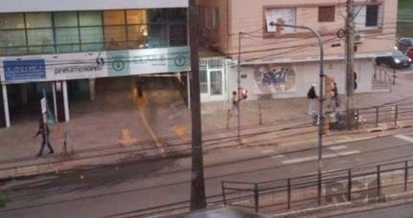 Apartamento em Menino Deus