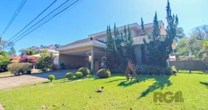 Casa Condominio em Porto Alegre, no bairro Chapéu do Sol, com 4 dormitório(s), à venda.