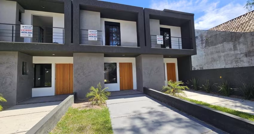 Casa em Porto Alegre, no bairro Aberta dos Morros, com 3 dormitório(s), e 3 banheiros, à venda.