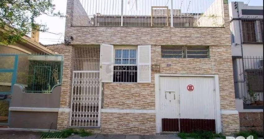 CASA A VENDA NA OLAVO BILAC, 3 DORMITÓRIOS.