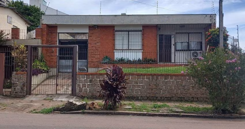 Casa à venda no Jardim do Salso - Porto Alegre - Cód. RP390826